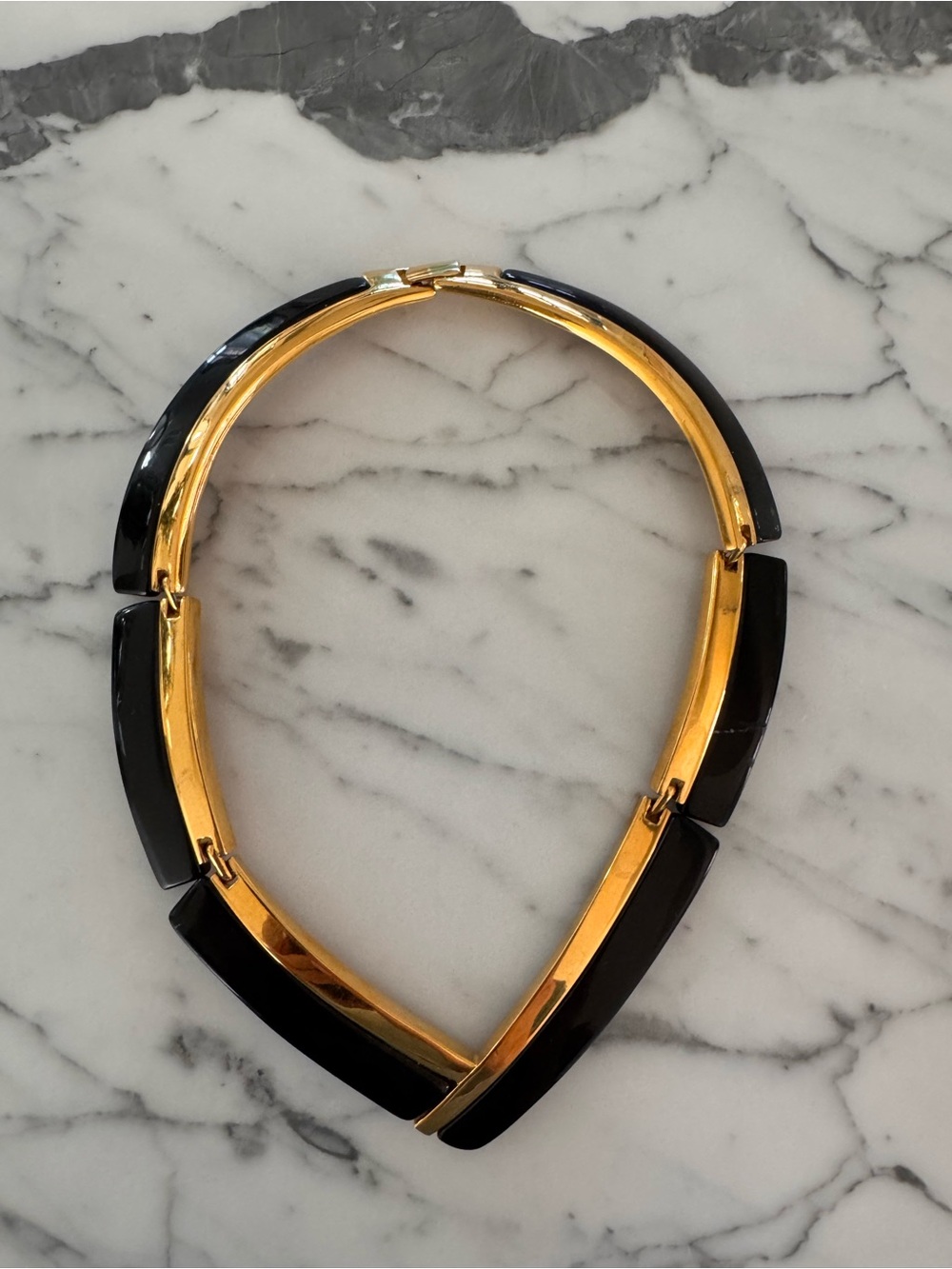As-Is Vintage NAPIER 1980s Black Resin Gold Collar Necklace CRACKED PANEL